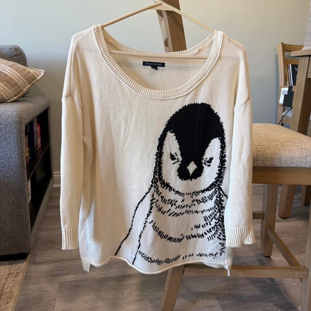 American Eagle Cream Penguin Graphic Knit Sweater Women's